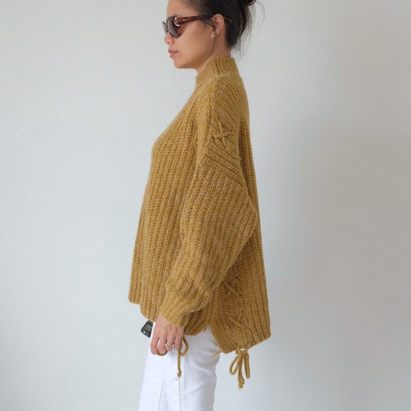 7 for $25 Knitted Sweater - Picture 5 of 8